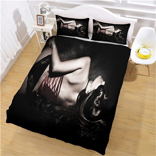 Sexy Žena V Povlaku Na Přikrývku