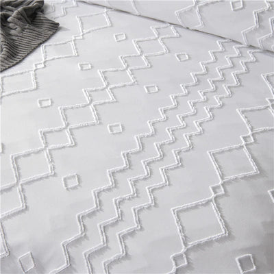 Bílý Vyšívaný Povlak Na Peřinu