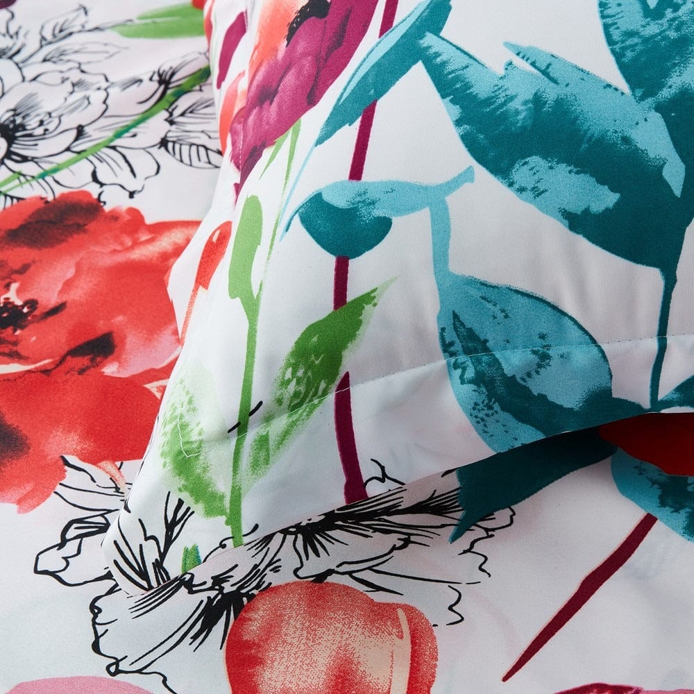 Povlak Na Peřinu S Červenými Květy