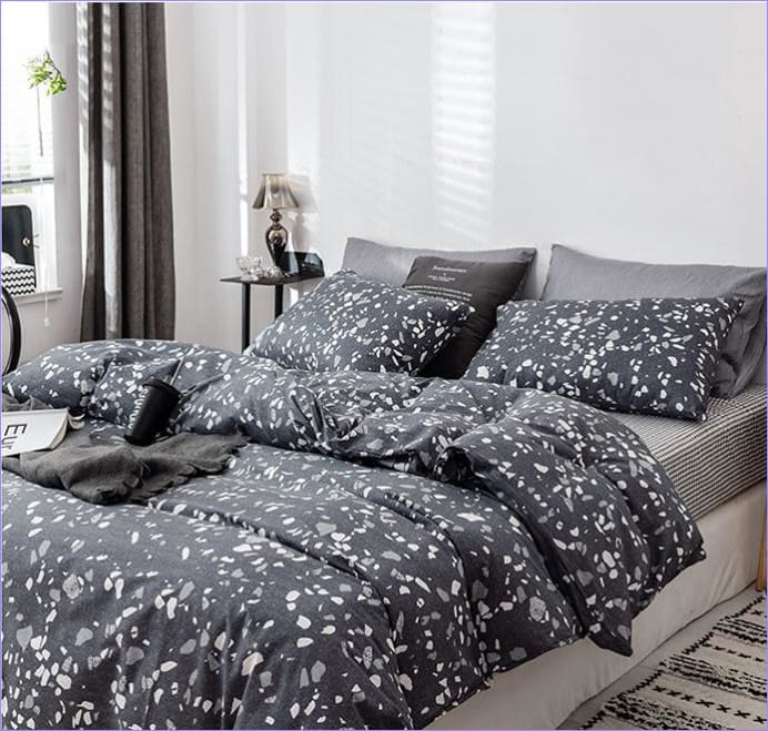 Moderní Černý Žulový Povlak Na Peřinu