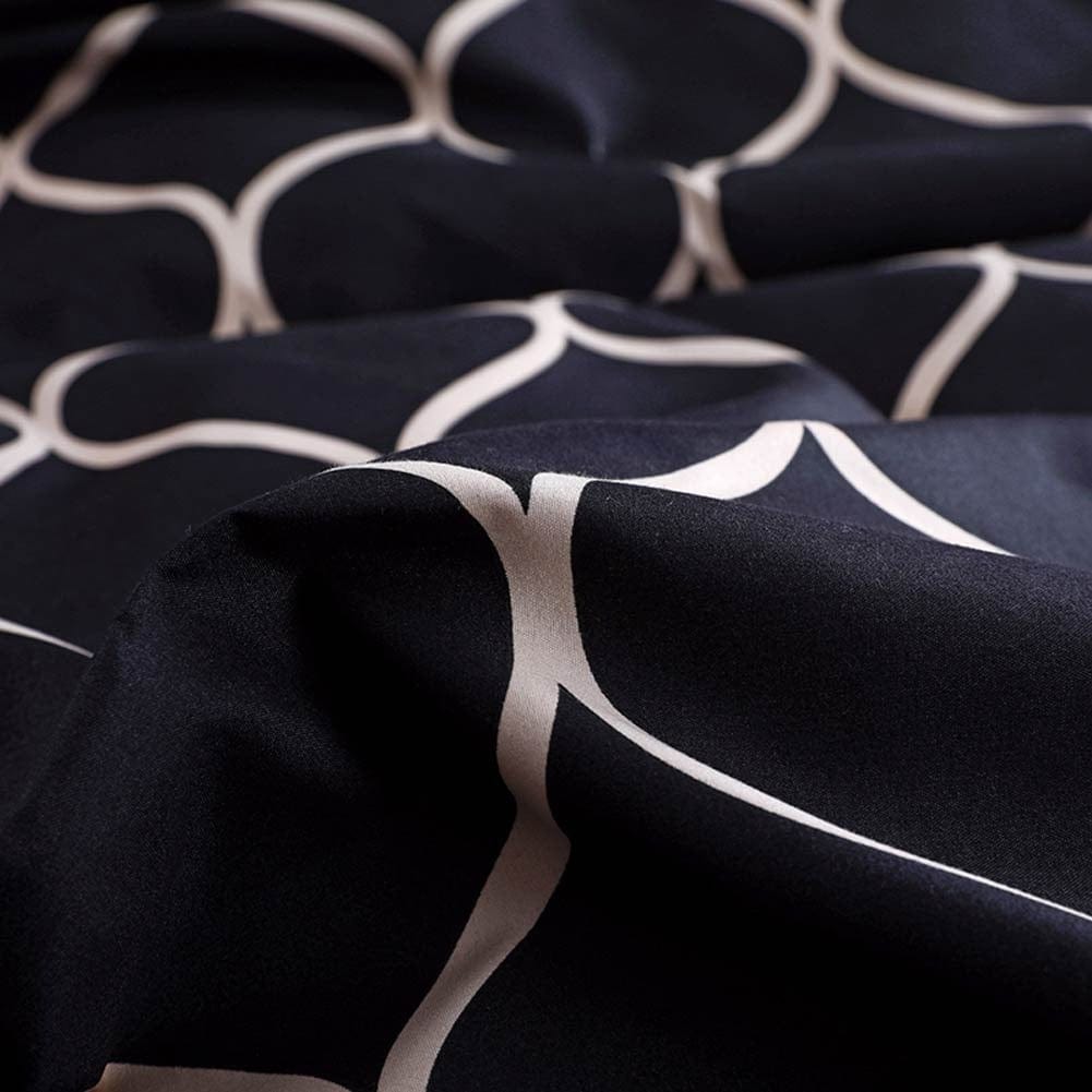 Povlak Na Peřinu S Černým Orientálním Vzorem