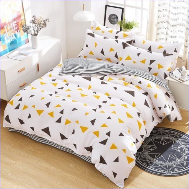 Skandinávský Bílý Povlak Na Přikrývku A Malé Trojúhelníky