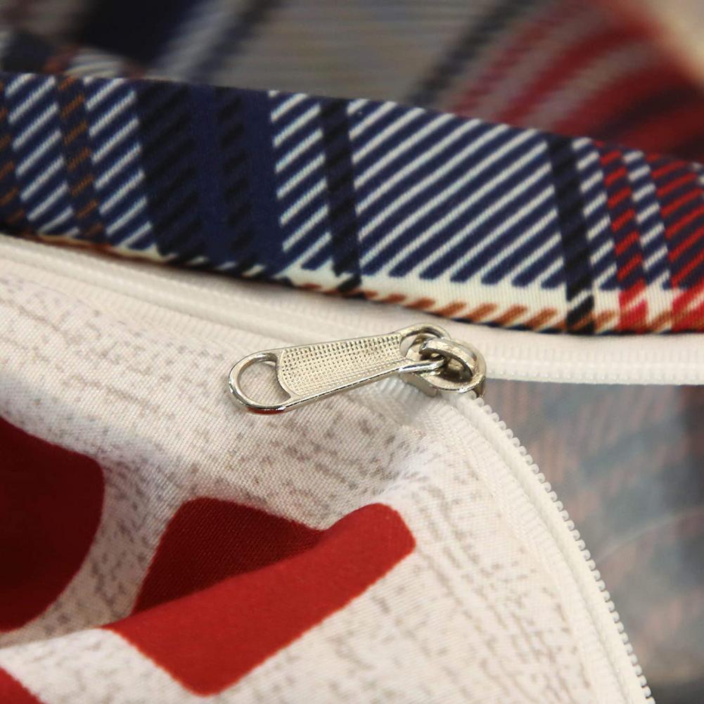 Modrý A Červený Povlak Na Přikrývku Ve Stylu Chaty