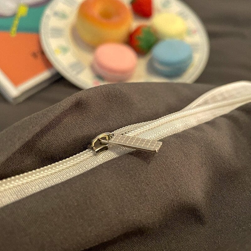 Obyčejný Šedý Povlak Na Přikrývku