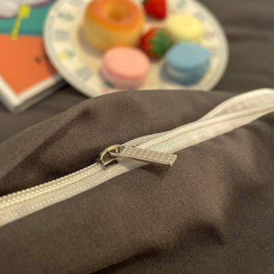 Obyčejný Šedý Povlak Na Přikrývku